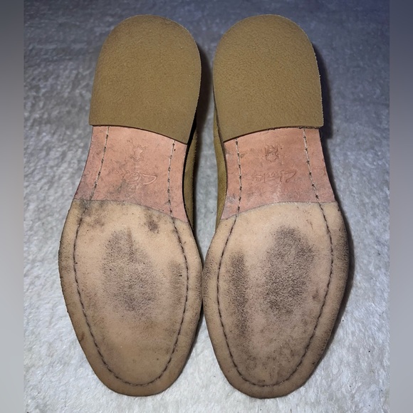 Clarks Men’s Chelsea Boots
Size 7 1/2 men’s
Side gusset and ankle loop - Picture 6 of 6